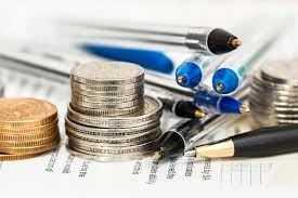 INTRODUCCIÓN A LA ECONOMÍA -G- (Maestra Silvia Mercedes Pacheco de Peñate)